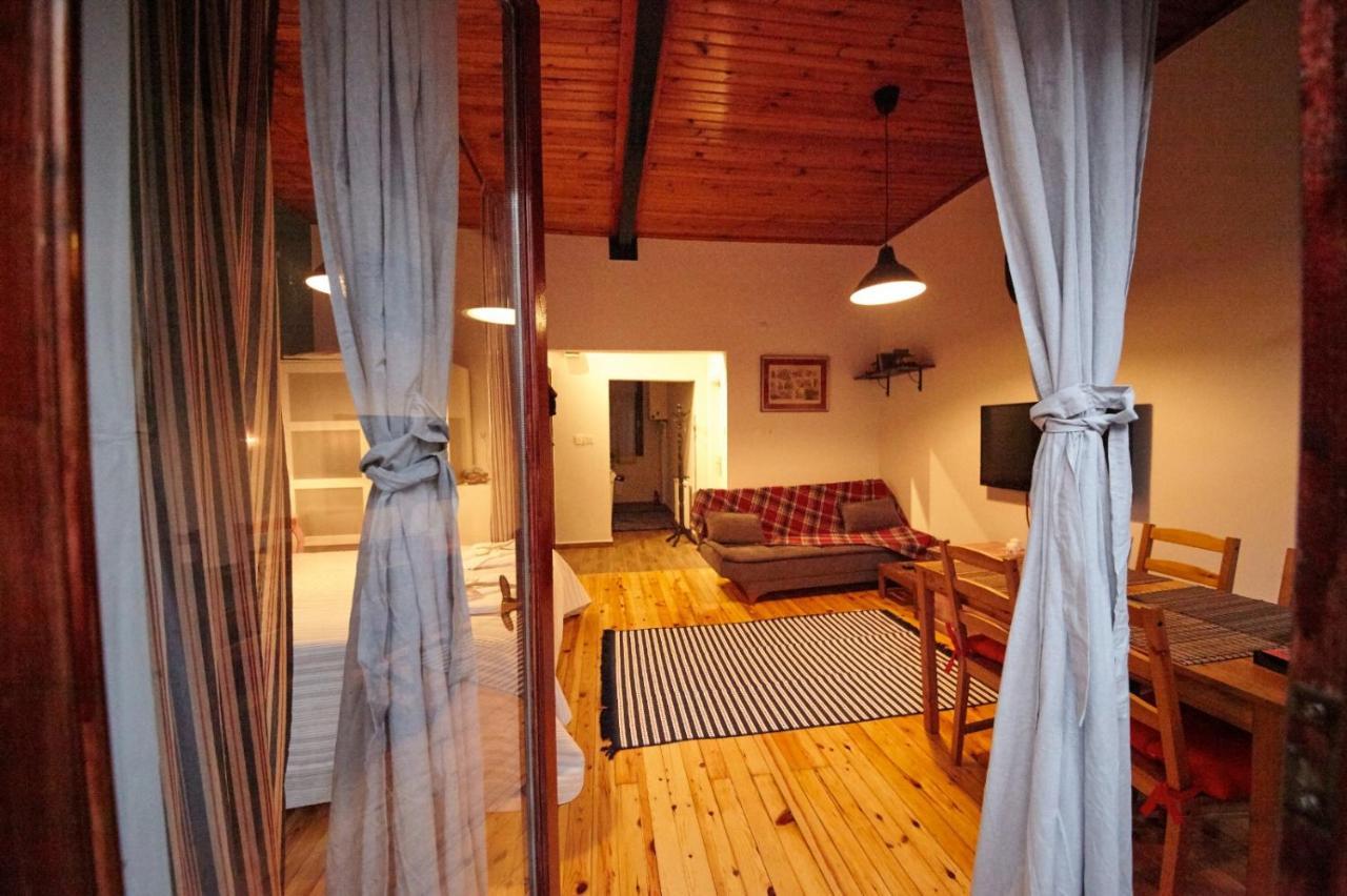 Apartamento Studio At The Heart Of Taksim Estambul Exterior foto